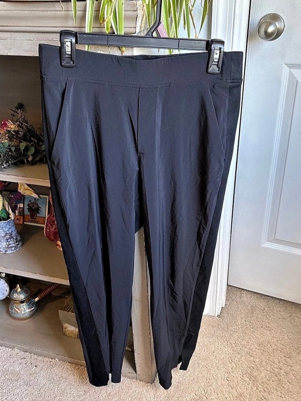 Athleta Athletic Track Pants Black Size 6/P